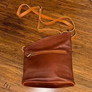 *AUTHENTIC ITALIAN LEATHER* Brown Leather Crossbody Bag